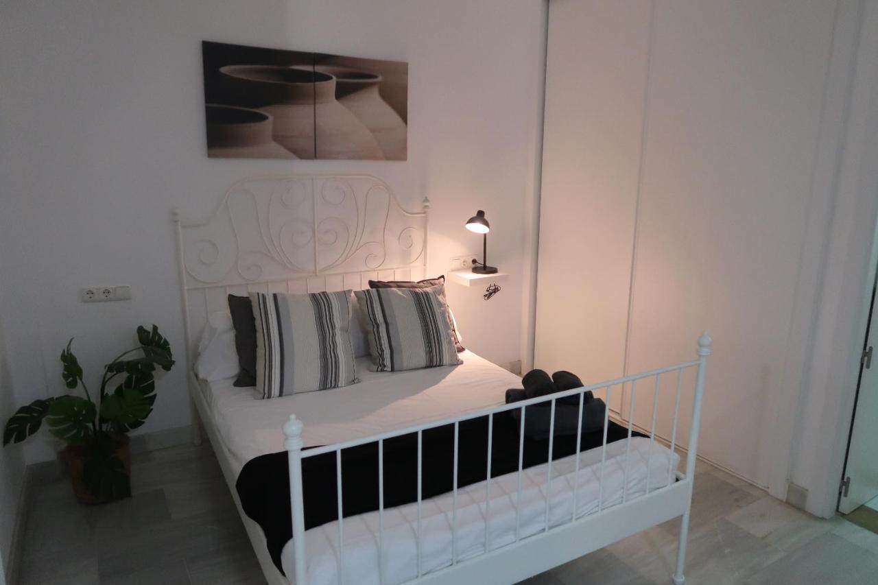 J & E Malaga Center Apartamentos Ngoại thất bức ảnh