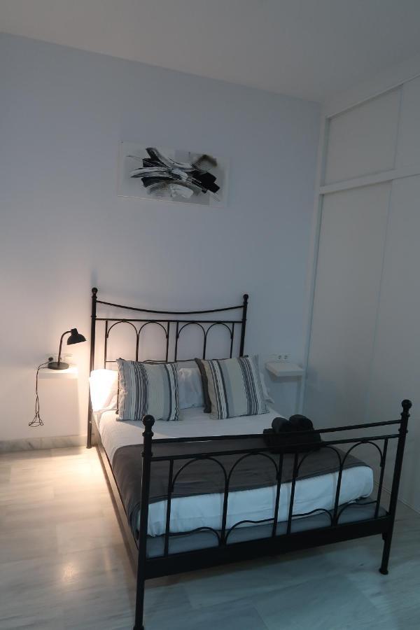 J & E Malaga Center Apartamentos Ngoại thất bức ảnh