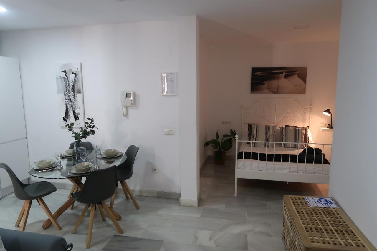 J & E Malaga Center Apartamentos Ngoại thất bức ảnh